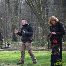 Charger l'image dans la galerie, Stage sur l'agressivité et la réactivité entre congénères, troubles du comportement canin, éducation canine, éducateur canin, Educhien, Educhien78, Educhien formation, stages et formations canines en Île-de-France, centre de formation, communication chien et chiot, Yvelines 78.