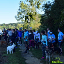 Charger l'image dans la galerie, Canicross caritatif 2023 course caritative Yvelines 2023 course de chien sport canin refuge SPA Course canine educhien éducation canine évènement canin chien chiot canicross évènement